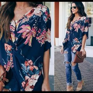Floral twist top NWT..silky size..large